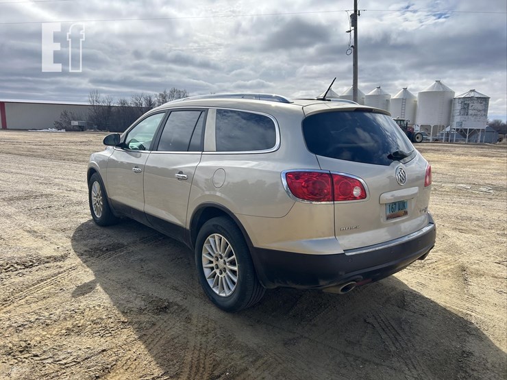 2011-buick-enclave-image-5
