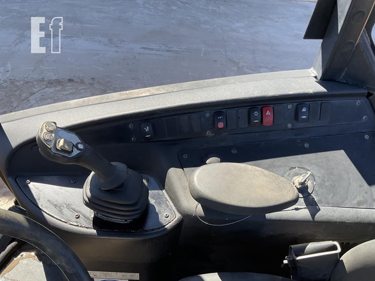 2019-jcb-409-image-12