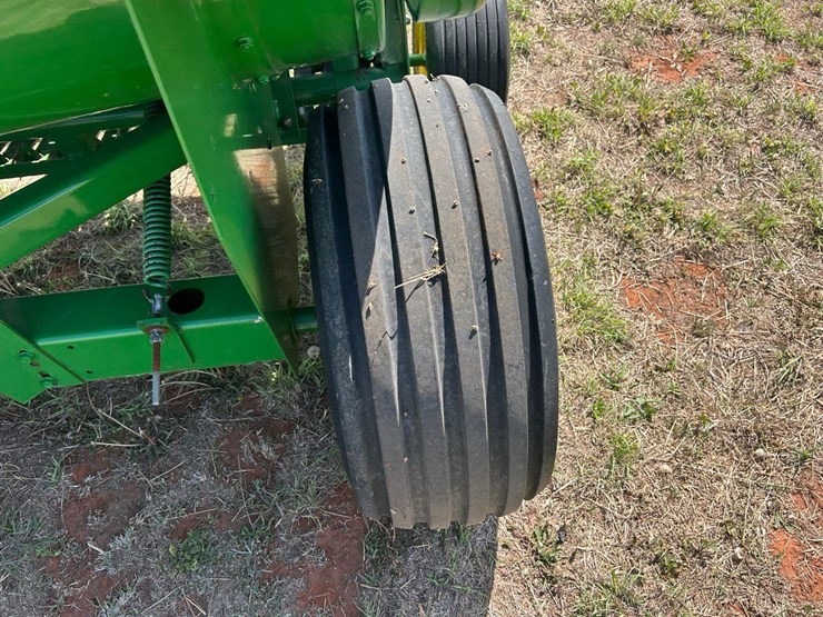 john-deere-348-image-7