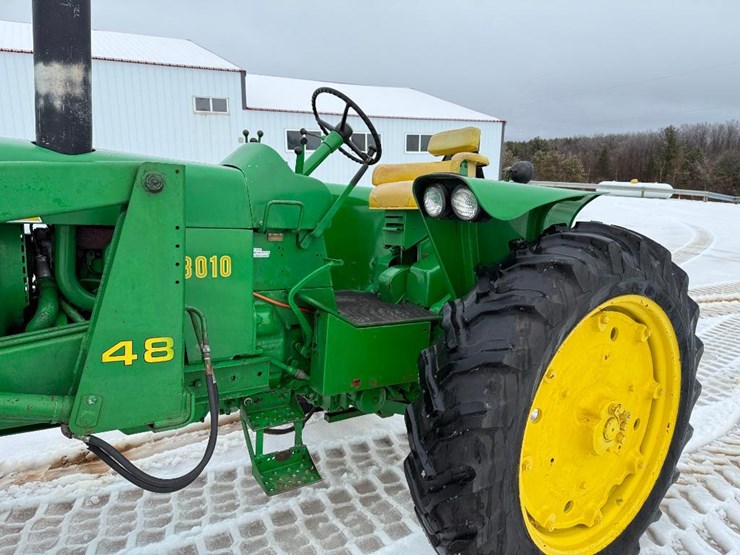 john-deere-3010-image-11