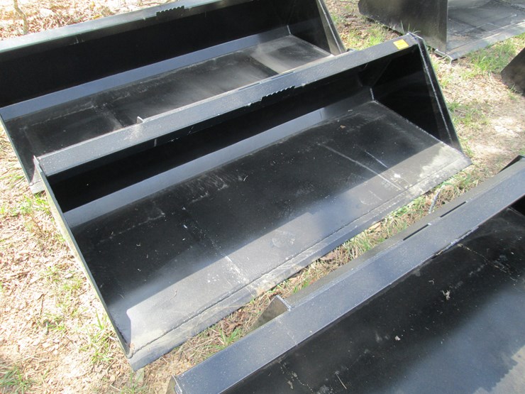 #44091-•-78"-skid-steer-bucket-image-2