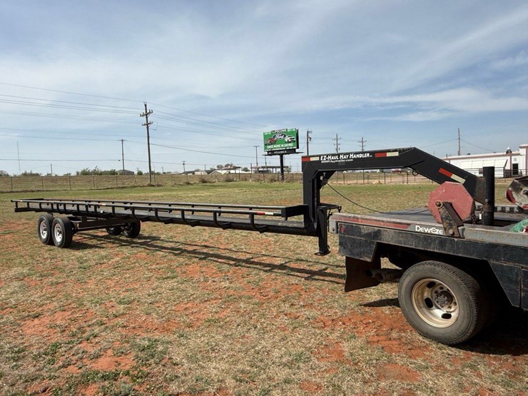 ez-haul-hay-trailer-image-4