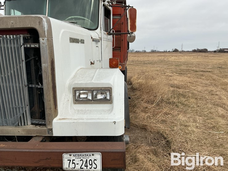 1979-western-star-4864-2-image-13