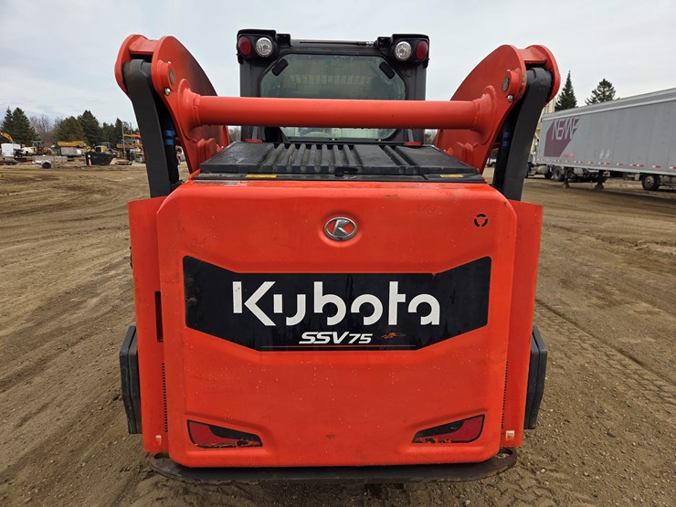 kubota-ssv75-image-4