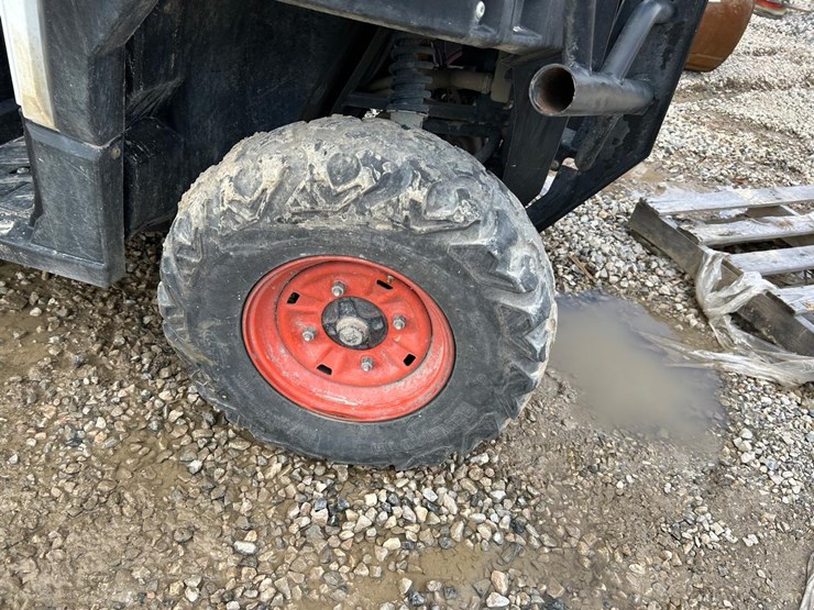 2018-bobcat-3400xl-image-8