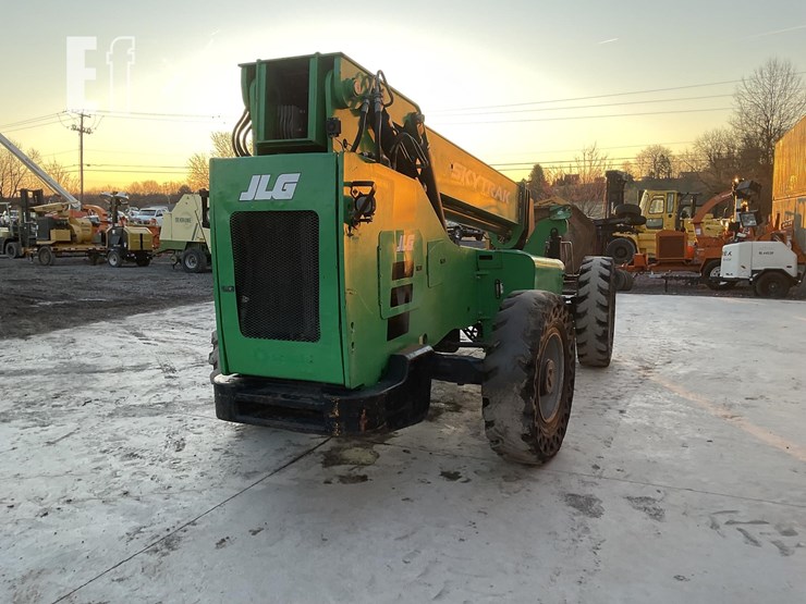 2018-sky-trak-8042-image-4