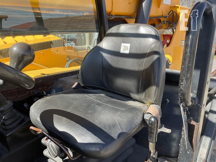 2017-jcb-510-42-image-11