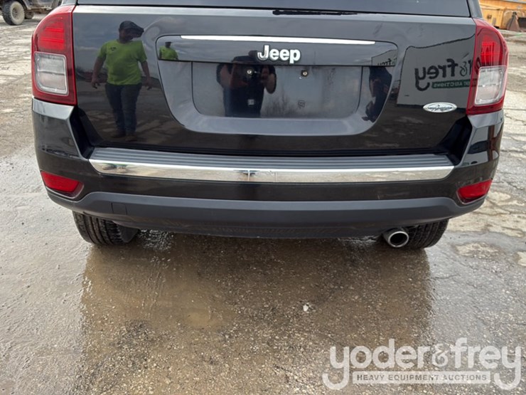 2017-jeep-compass-image-18