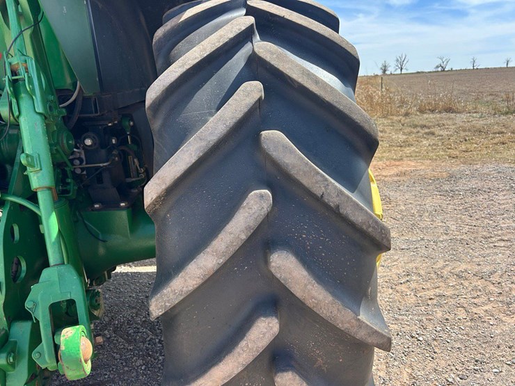 2013-john-deere-7200r-image-11