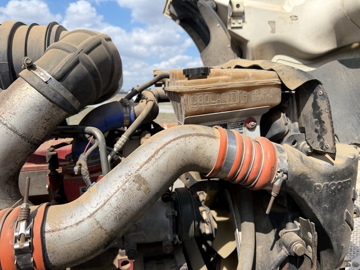 2012-kenworth-900b-image-72