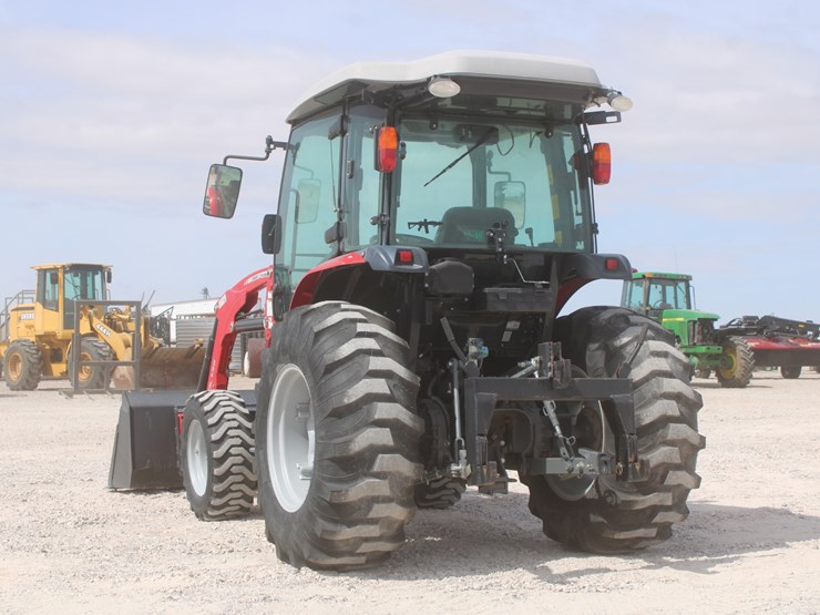 2018-massey-ferguson-1755m-image-4