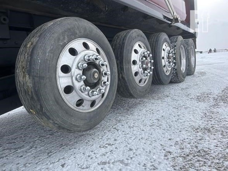 1997-peterbilt-357-image-30