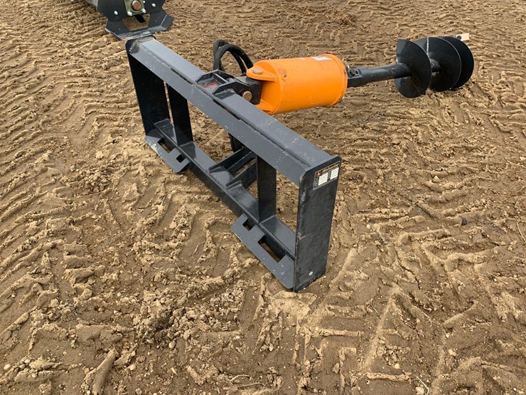 skid-steer-post-hole-auger-image-4