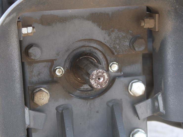 2018-massey-ferguson-1755m-image-41