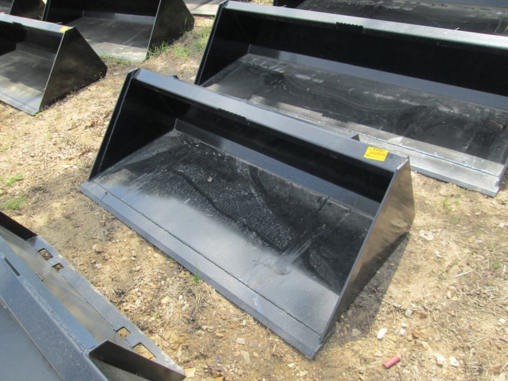 #44087-•-66"-skid-steer-bucket-image-1