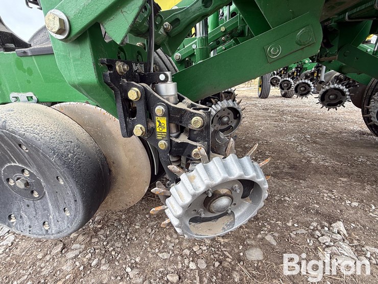 2009-john-deere-1770nt-ccs-image-16