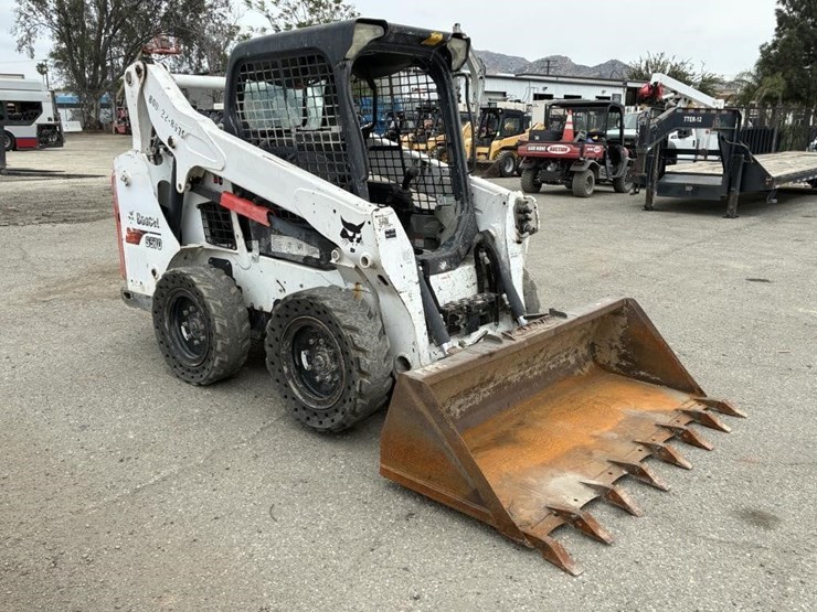2018-bobcat-s570-image-2