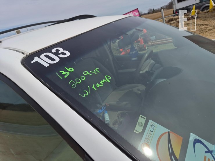 2009-toyota-sienna-image-6