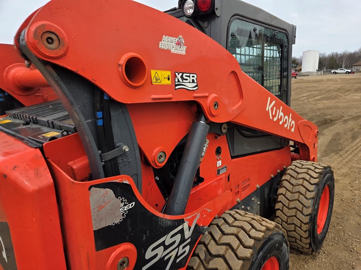 kubota-ssv75-image-14