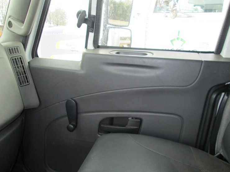 2013-international-4000-image-34