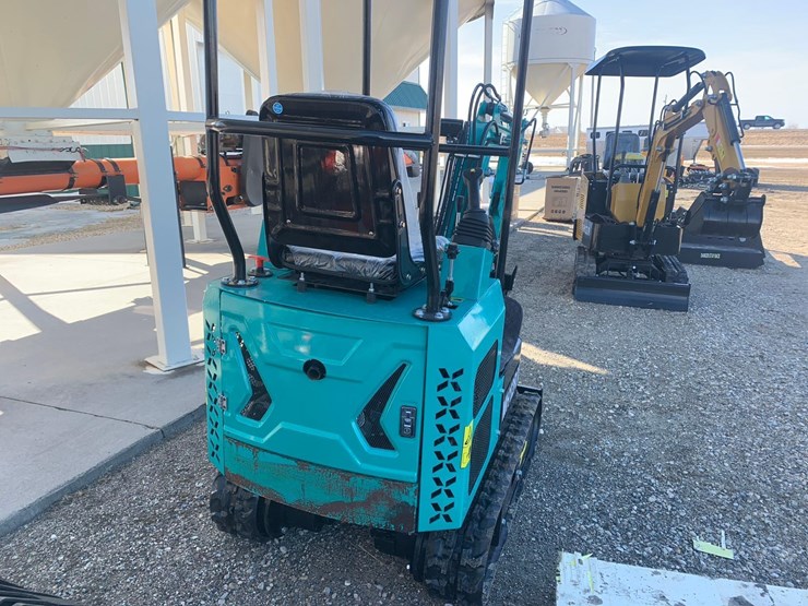 mh12rx-compact-excavator-image-4