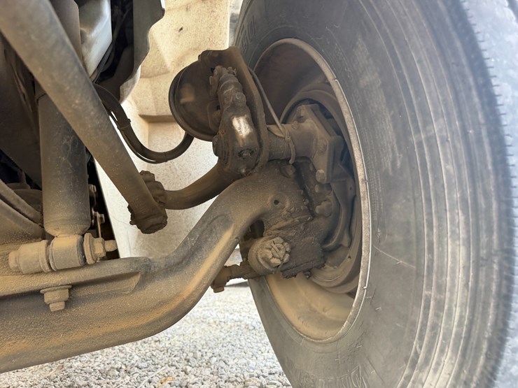 2004-international-durastar-4300-image-13