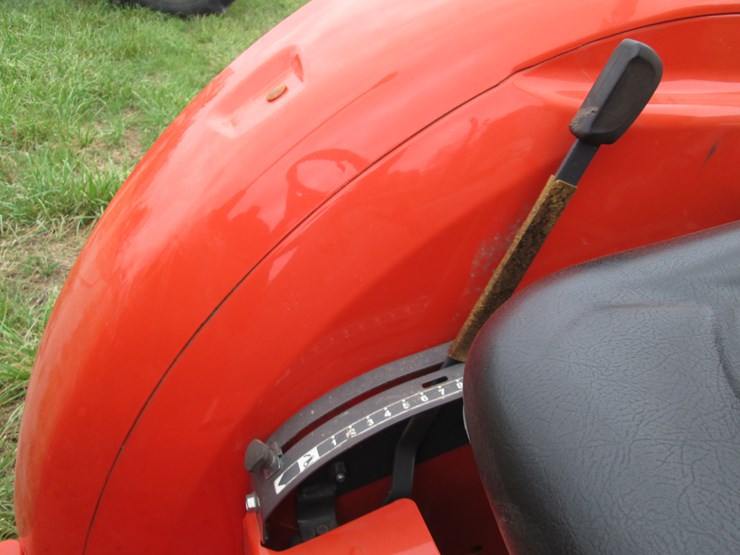 kubota-l3301-image-31