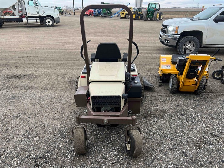 2011-grasshopper-721d-image-5