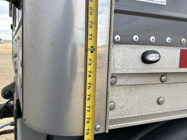 2025-wilson-grain-trailer-image-47