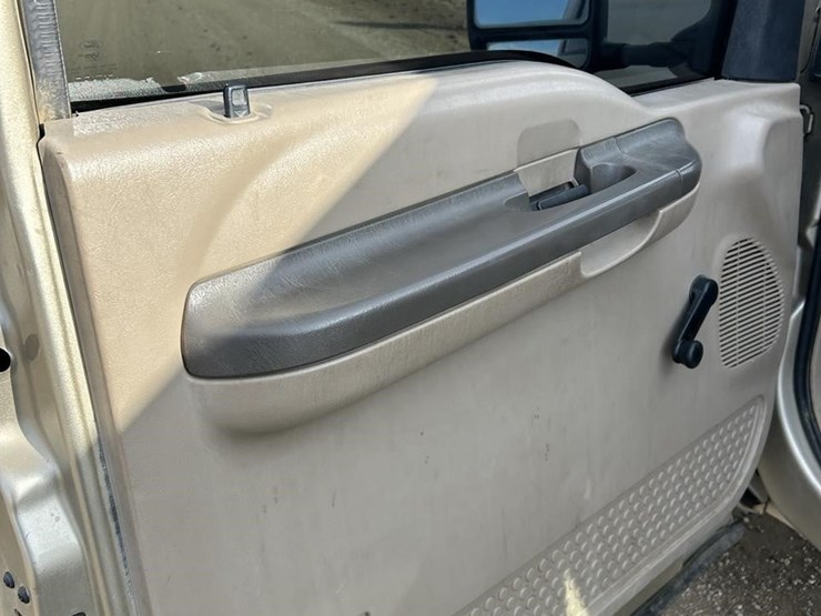 2001-ford-f350-xl-image-16