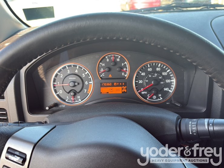 2011-nissan-titan-image-48