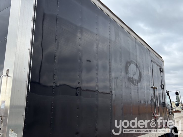 2001-isuzu-npr-image-27