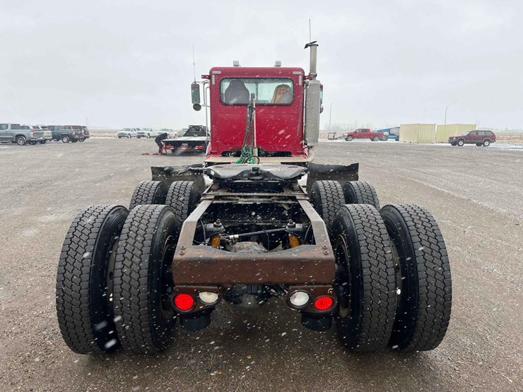 2005-caterpillar-c15-image-6