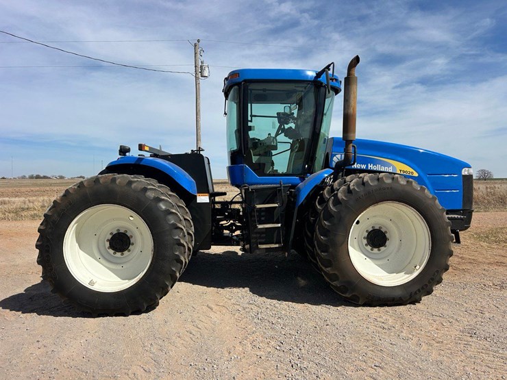 2010-new-holland-t9020-image-2