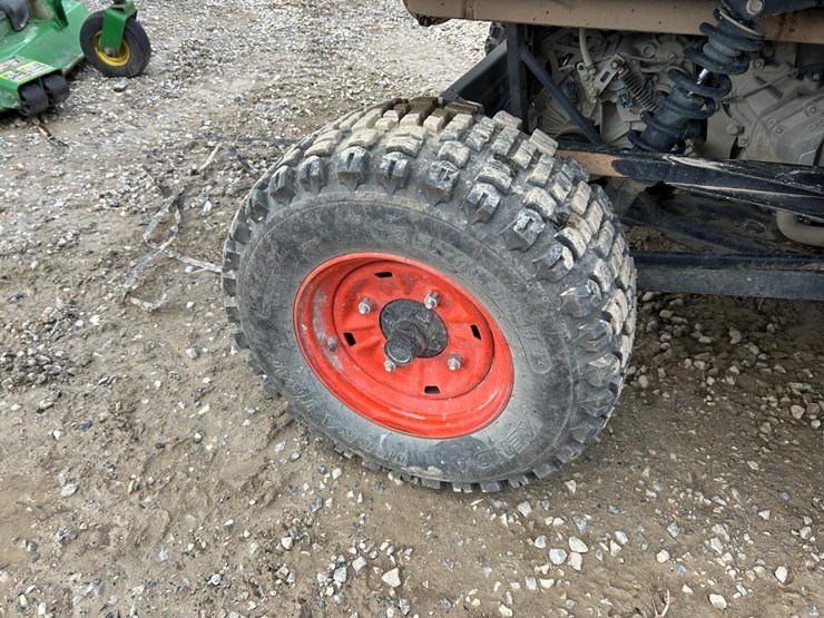 2018-bobcat-3400xl-image-11