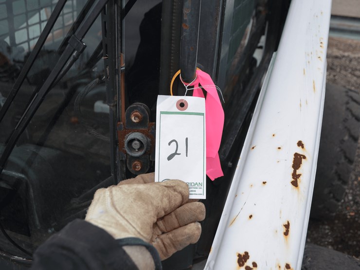 2017-bobcat-s740-image-19