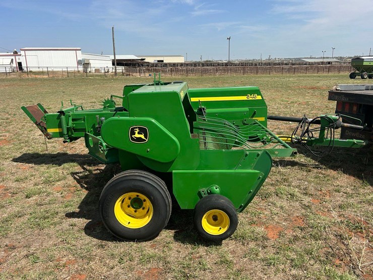 john-deere-348-image-2