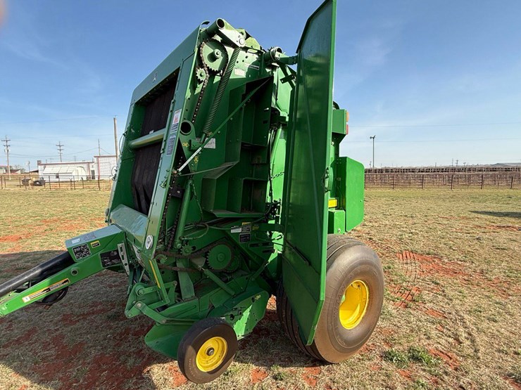 john-deere-568-image-17