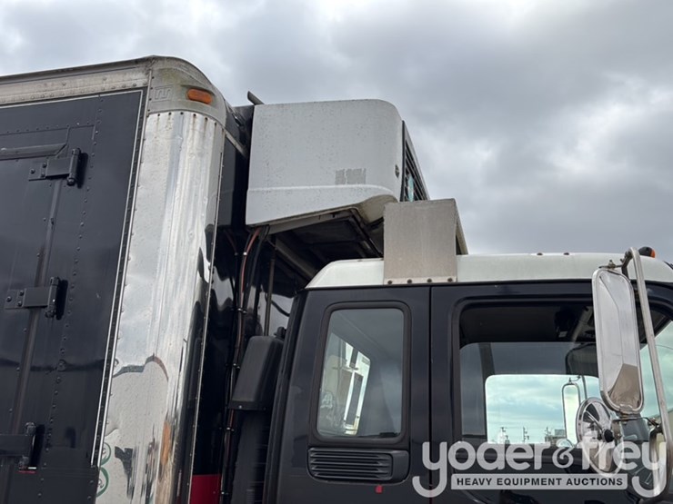 2001-isuzu-npr-image-36