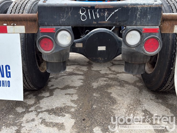 2018-peterbilt-579-image-26