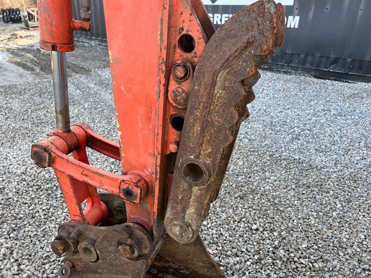 kubota-kx121-3ss-image-11