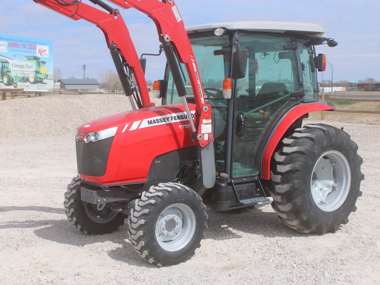 2018-massey-ferguson-1755m-image-56