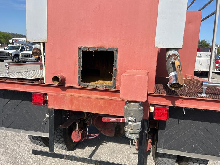 1981-ford-f800-image-7