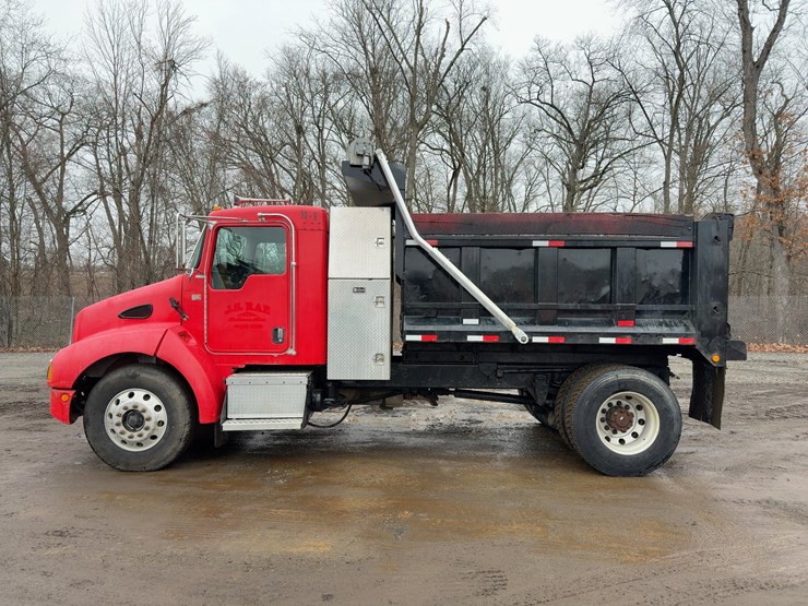 2005-kenworth-t300-image-2