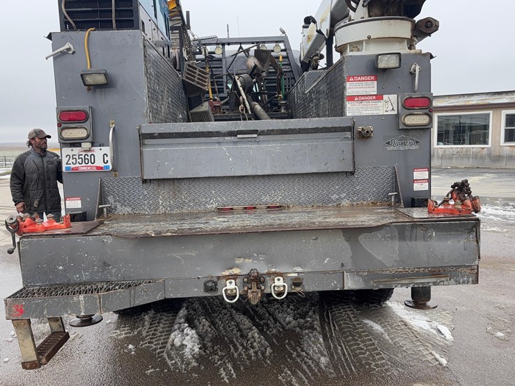 2014-peterbilt-389-image-21