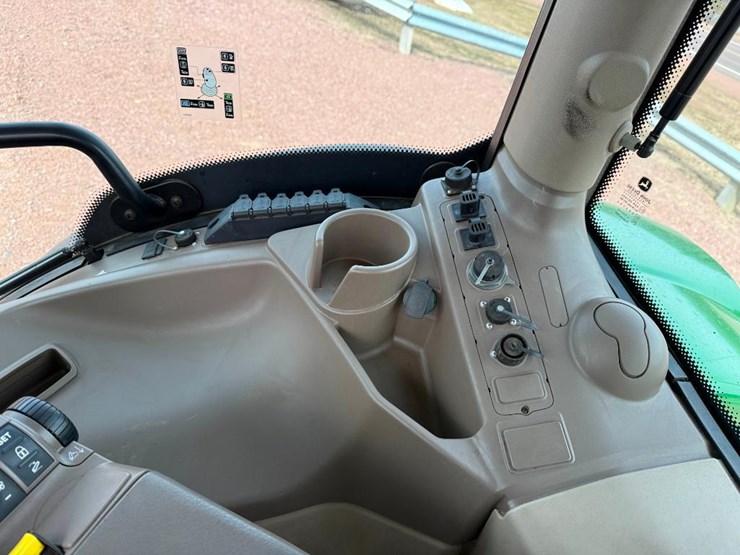 john-deere-6130r-image-55