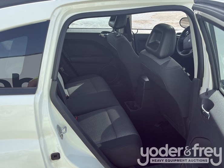 2009-dodge-caliber-image-26