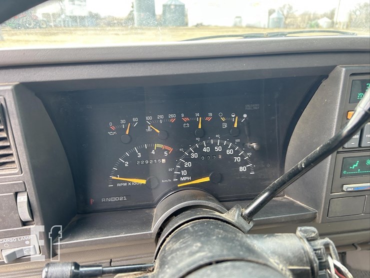 1993-chevrolet-1500-image-16