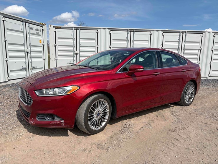 2015-ford-fusion-image-1