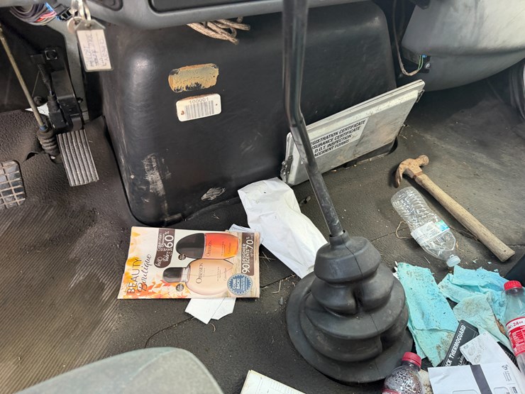 2004-international-durastar-4300-image-56